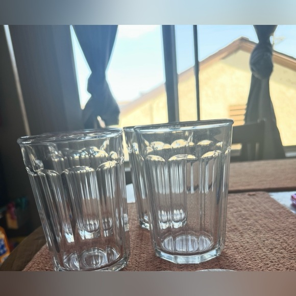 Working Drinking Luminarc Clear Glass Tumbler Set 4 w lids - Picture 7 of 7